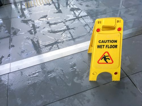 Slip and Fall Accidents in Texas: Establishing Negligence