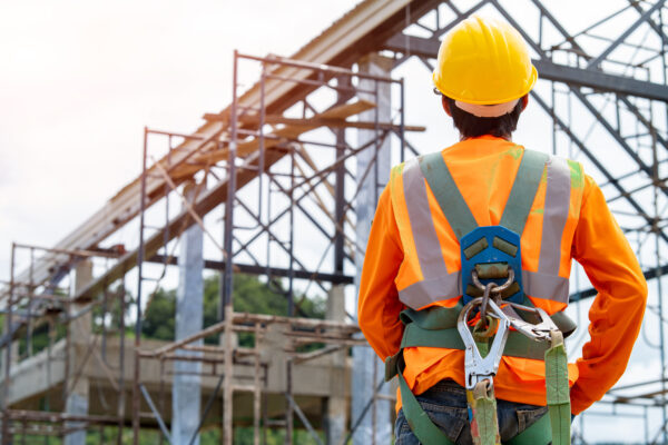 Recognizing and Managing Heat-Related Risks in Clint, Texas Construction